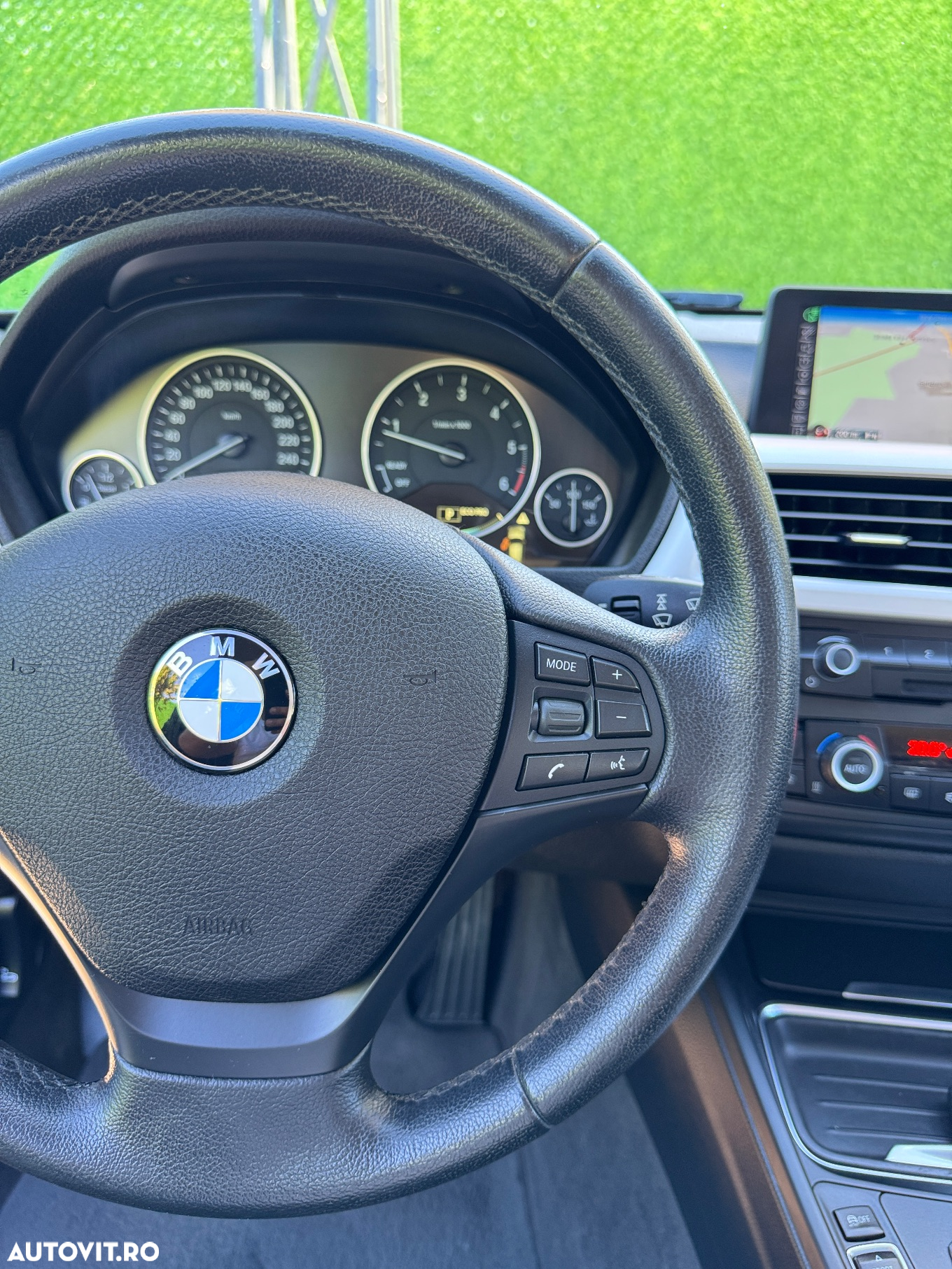 BMW Seria 3 320d Touring Aut. Efficient Dynamics Edition - 19