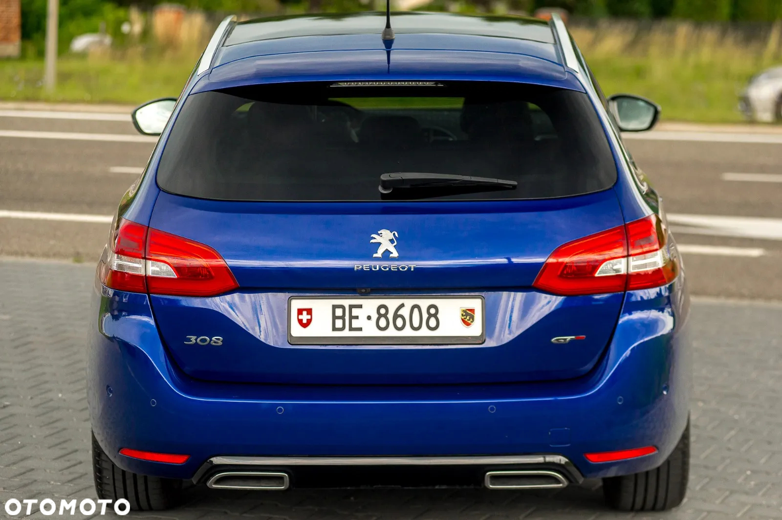 Peugeot 308 SW 1.6 e-THP GT S&S - 14