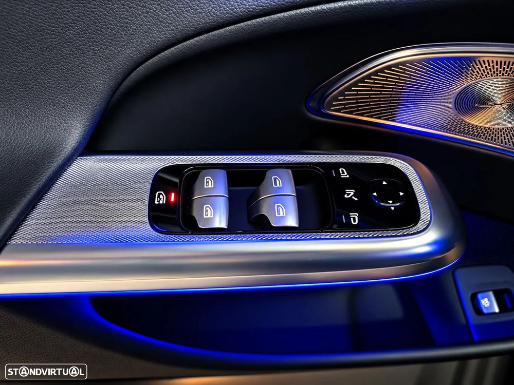 Mercedes-Benz E 300 de 9G-TRONIC AMG Line - 16