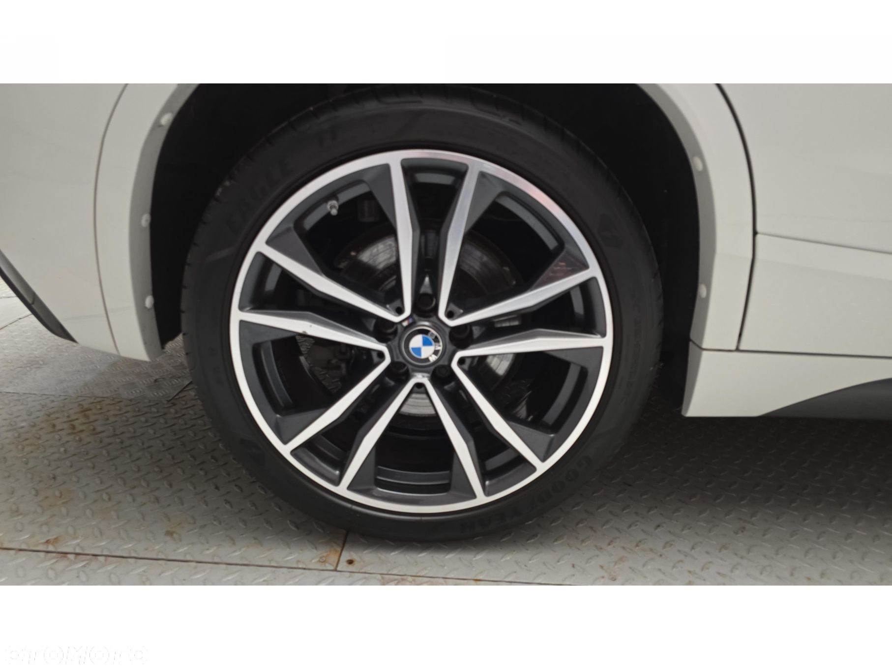 BMW X2 - 25