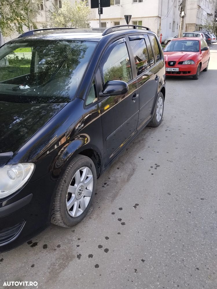 Volkswagen Touran 1.9 TDI Highline - 1
