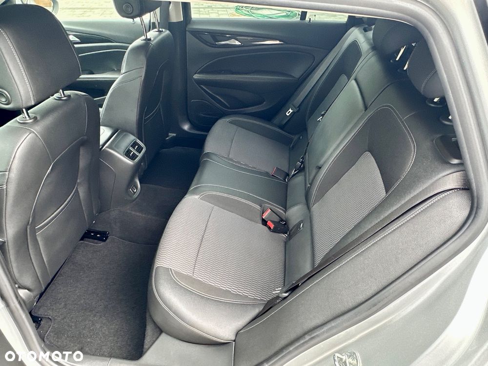 Opel Insignia 2.0 BiTurbo D 4x4 Automatik Ultimate Exclusive - 9