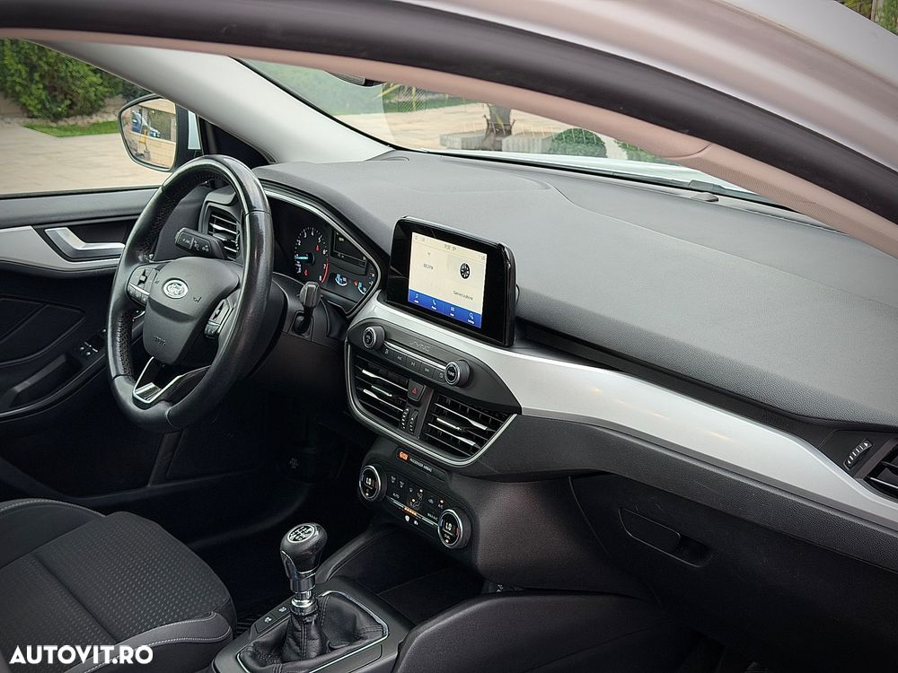 Ford Focus 1.0 EcoBoost Trend Edition - 22