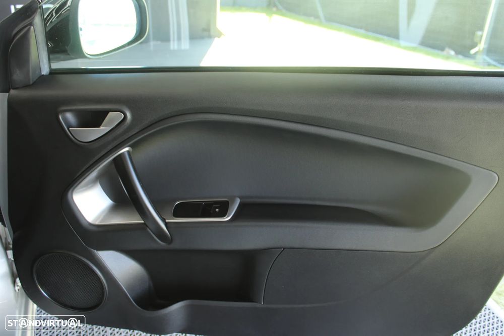 Alfa Romeo MiTo 1.3 JTD Distinctive S&S - 15