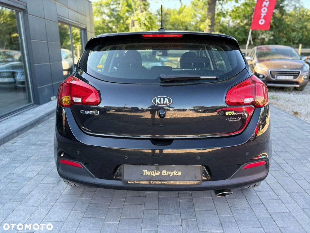 Kia Ceed 1.6 CRDi ISG Vision - 8