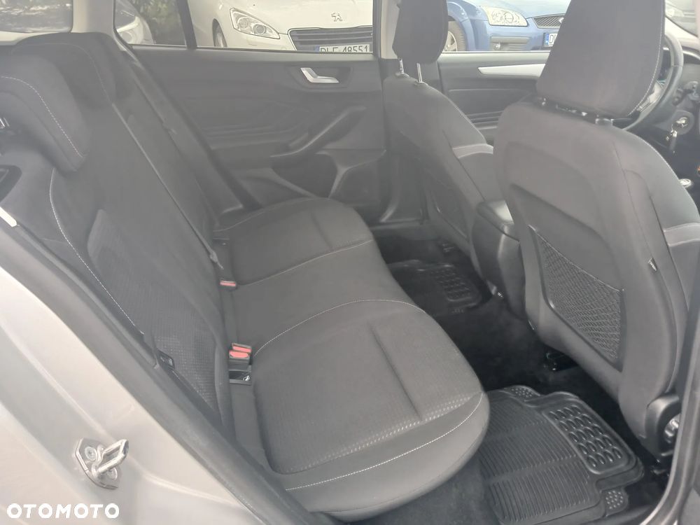 Ford Focus - 6
