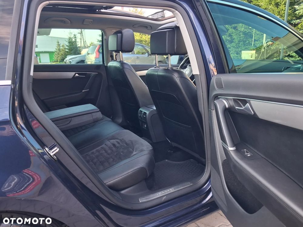 Volkswagen Passat 2.0 TDI BlueMotion Technology Highline - 30