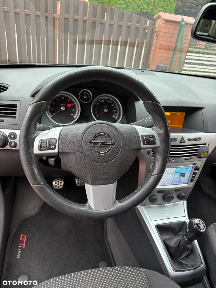 Opel Astra 1.6 - 11