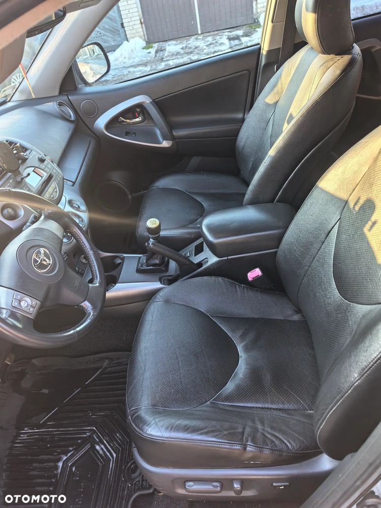 Toyota RAV4 2.2 D-CAT 4x4 Executive - 9