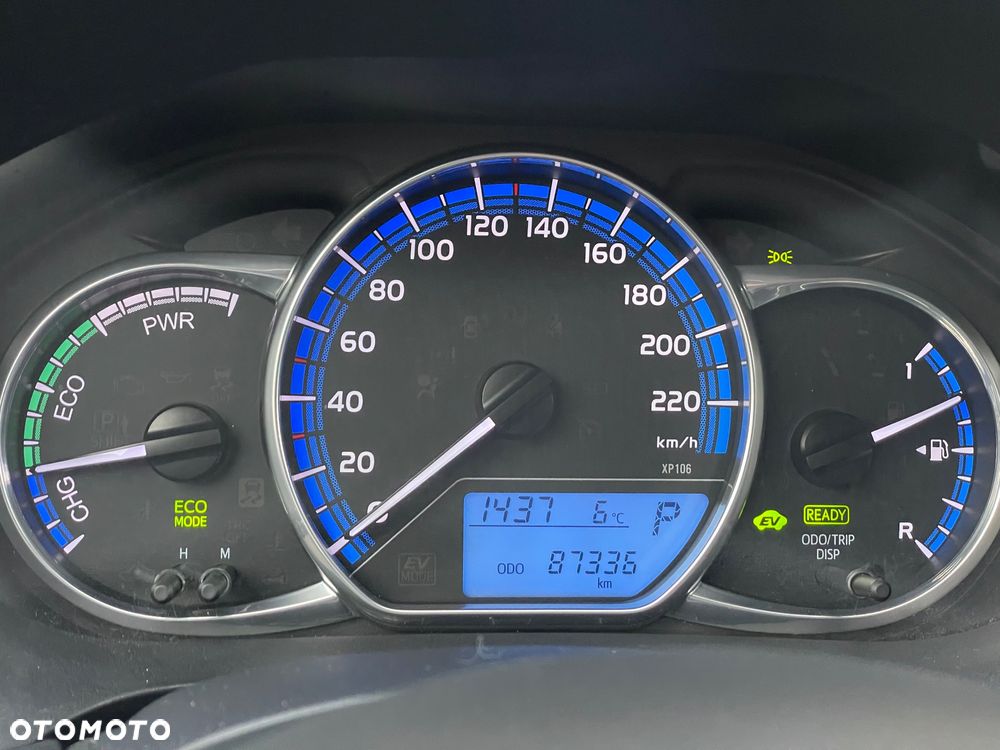 Toyota Yaris 1.5 VVT-i Comfort - 24