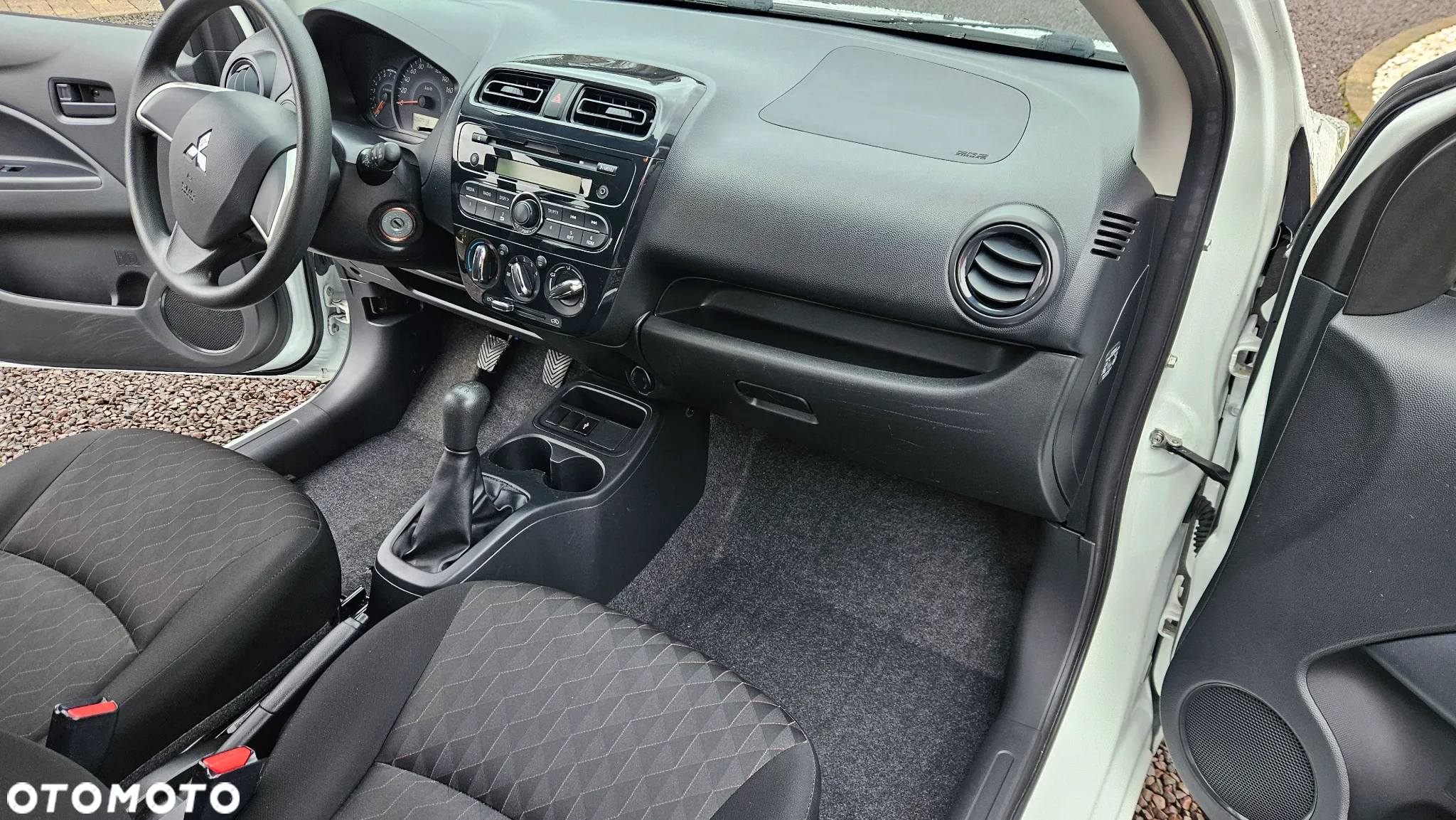 Mitsubishi Space Star 1.0 Active - 13