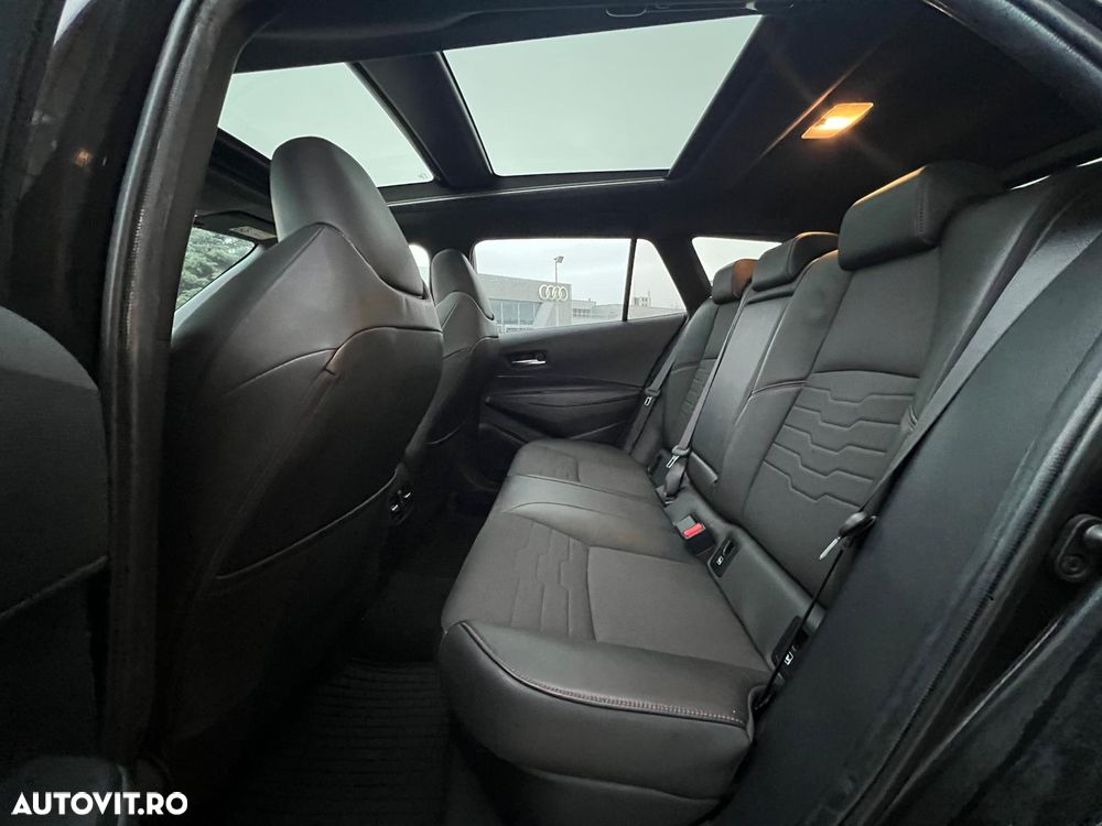 Toyota Corolla TS 2.0 184cp Hybrid Exclusive - 16