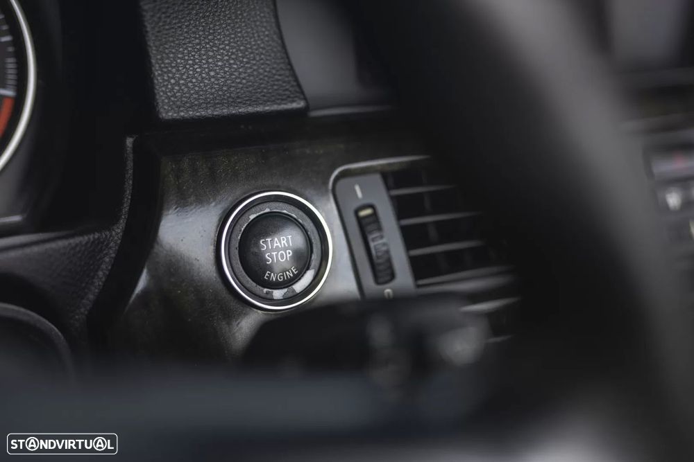 BMW 320 — fotografia 13