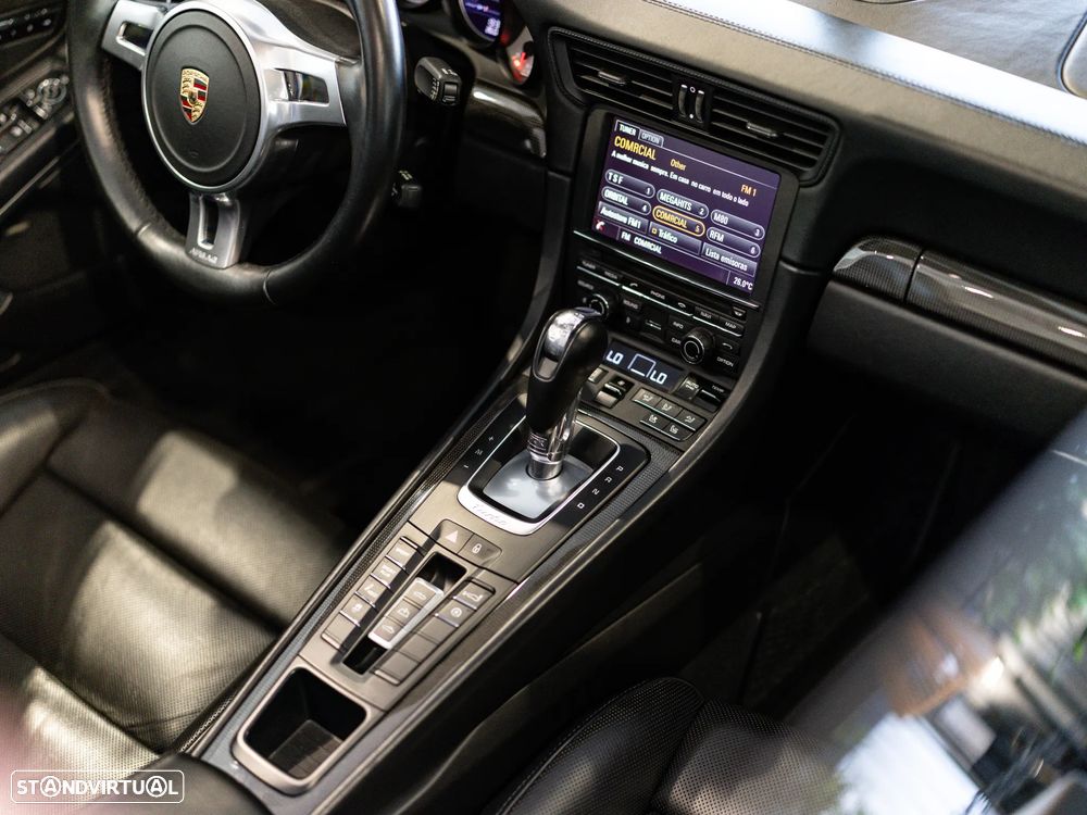 Porsche 911 (991) Turbo S Cabriolet - 45