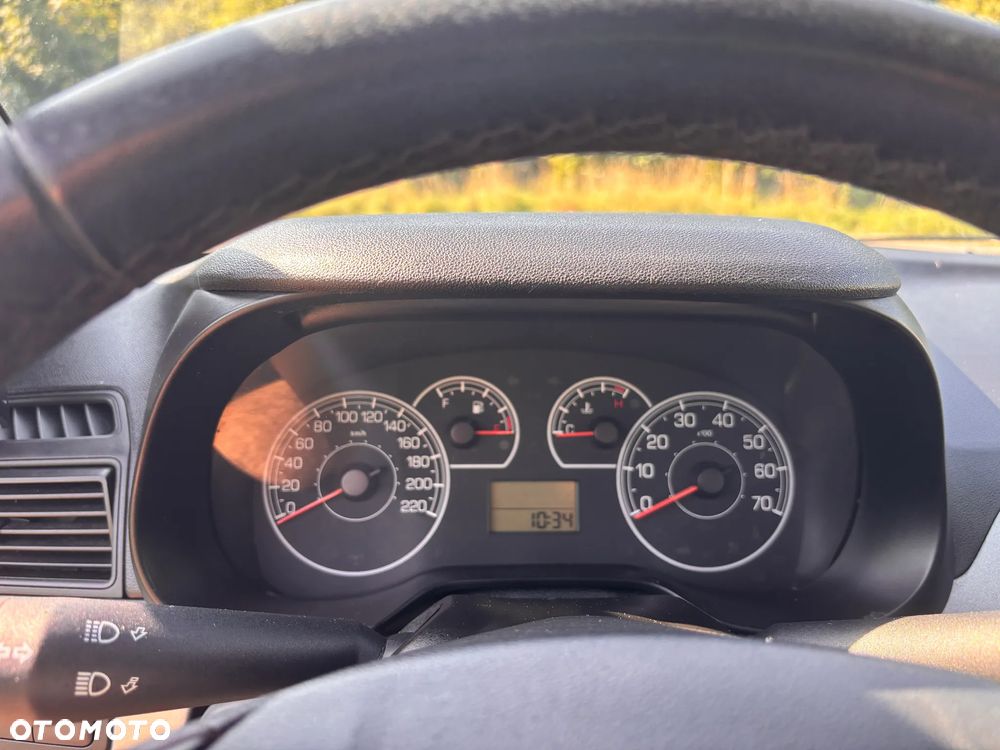 Fiat Grande Punto - 5