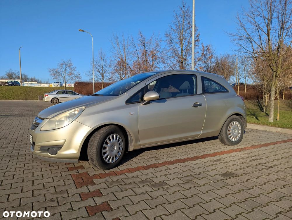 Opel Corsa 1.2 16V Essentia - 2