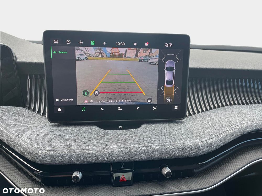 Skoda Superb 2.0 TDI SCR Selection DSG - 14