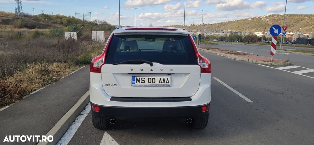 Volvo XC 60 D4 AWD Summum - 7