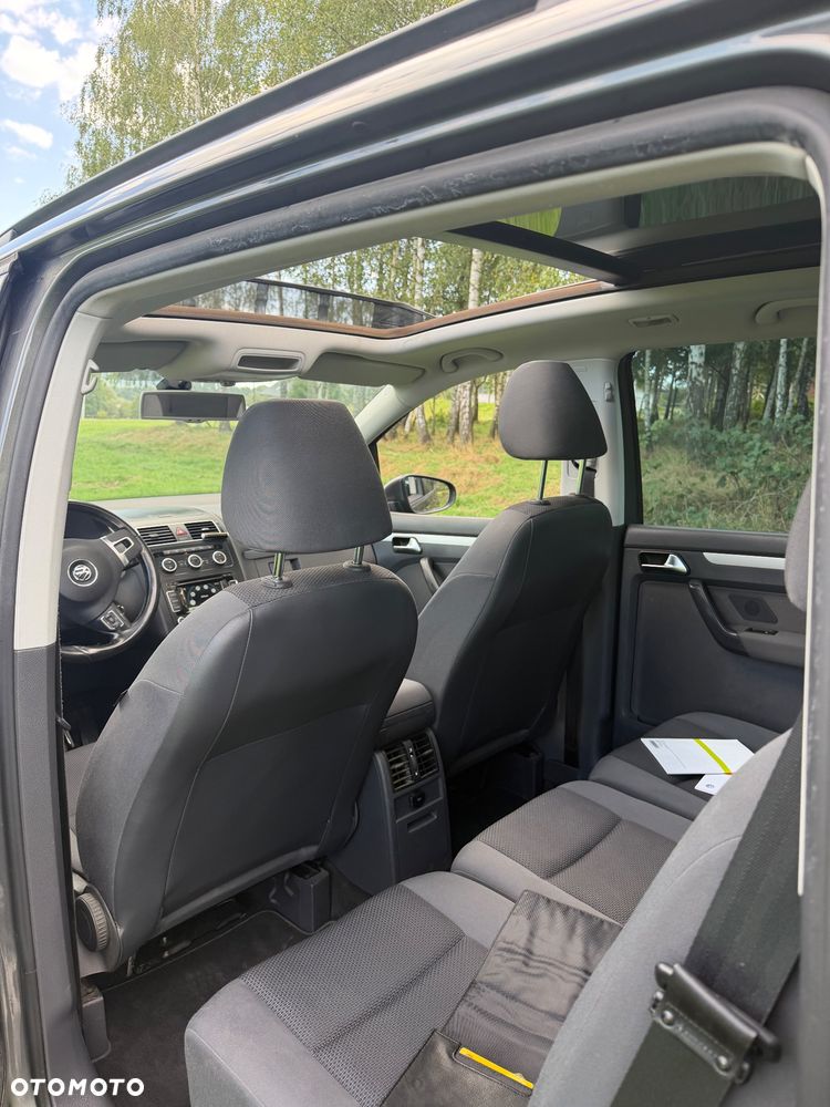 Volkswagen Touran 1.6 TDI DPF BlueMot Comfortline - 9