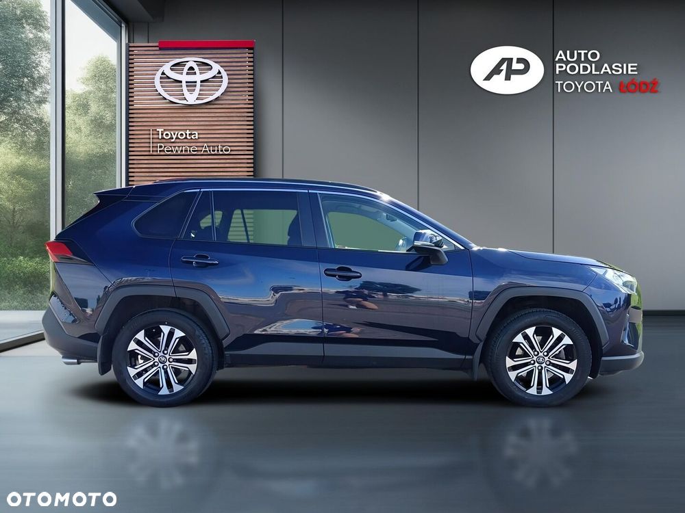 Toyota RAV4 - 11