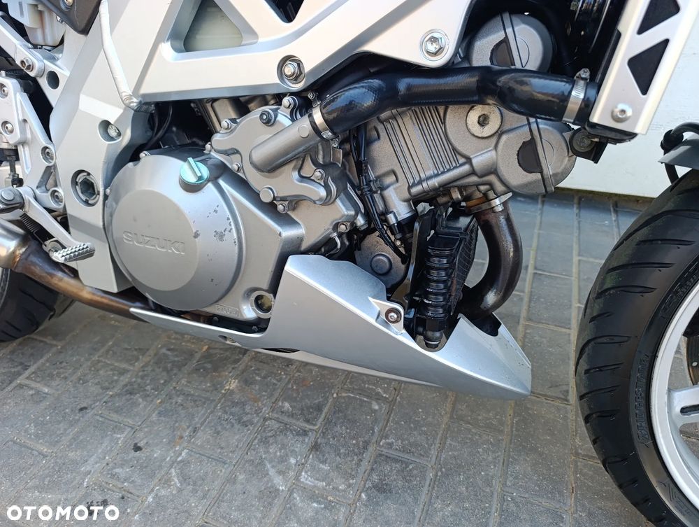 Suzuki SV - 26