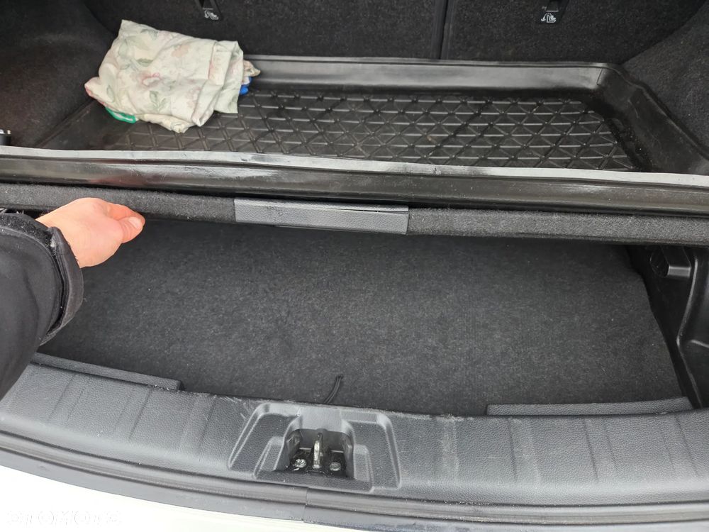 Nissan Qashqai 1.6 dCi Tekna S&S - 8