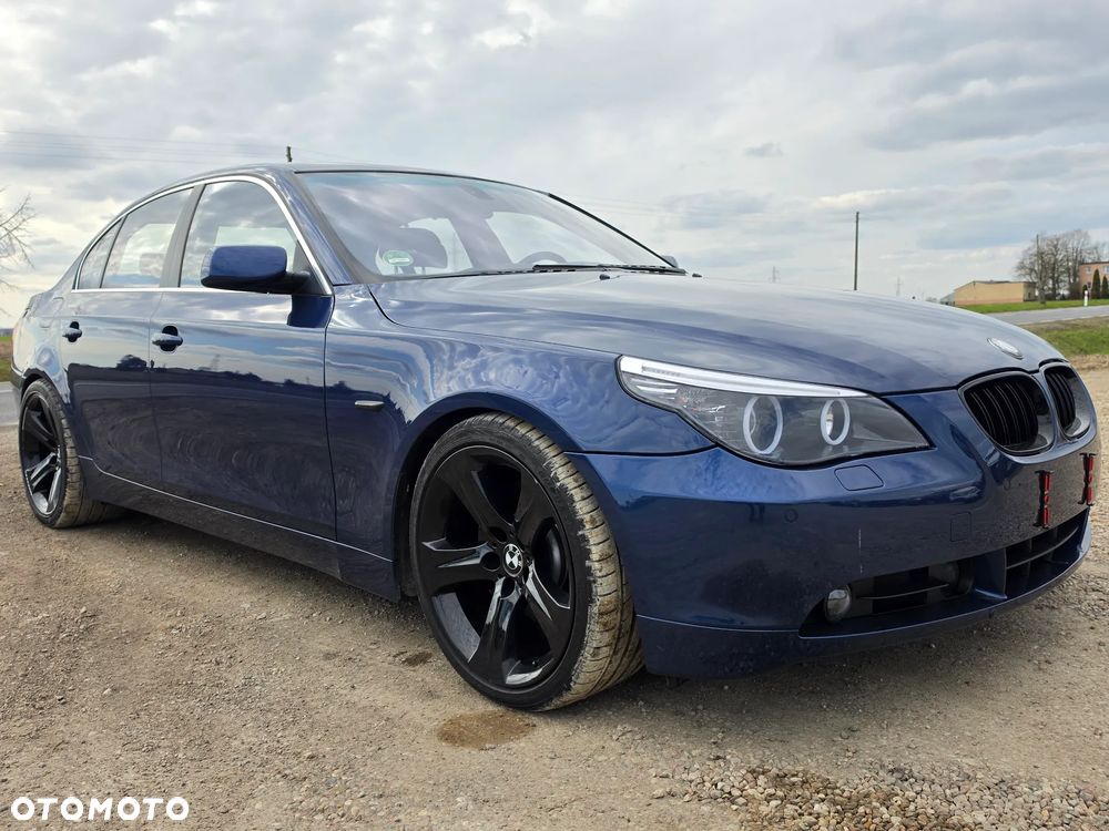 BMW Seria 5 545i