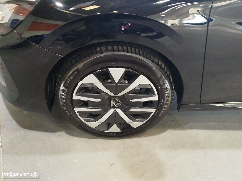 Peugeot 208 - 7