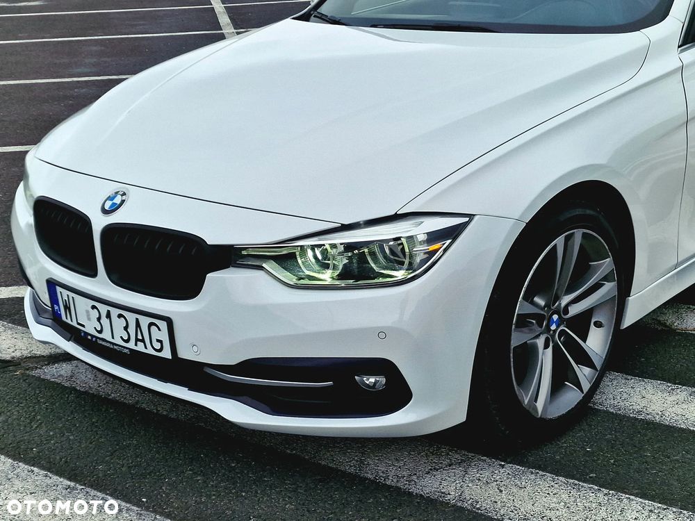 BMW Seria 3 330i GPF Luxury Line sport - 27