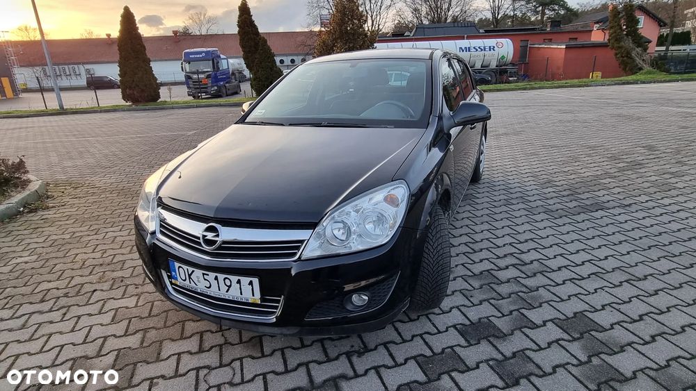 Opel Astra 1.4 Enjoy - 1