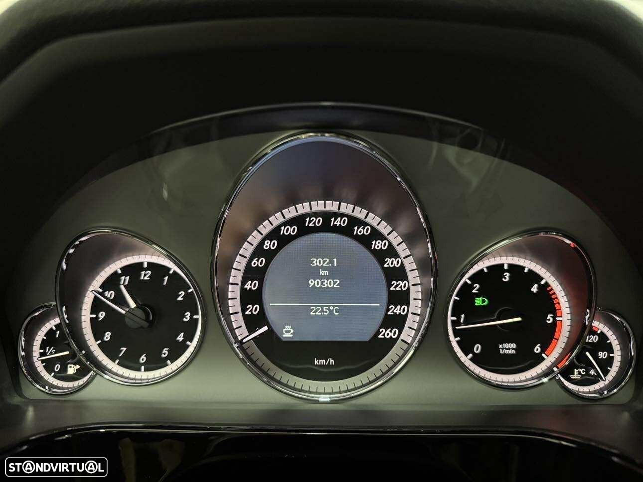 Mercedes-Benz E 250 CDi Avantgarde BlueEfficiency - 13