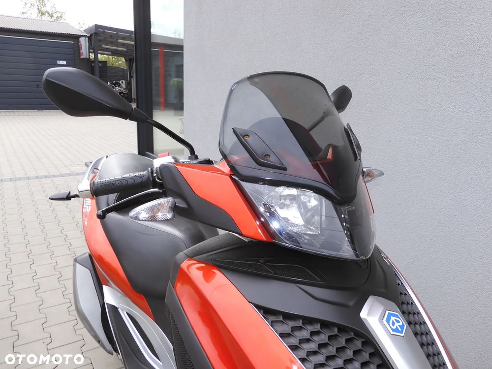 Piaggio MP-3 - 6