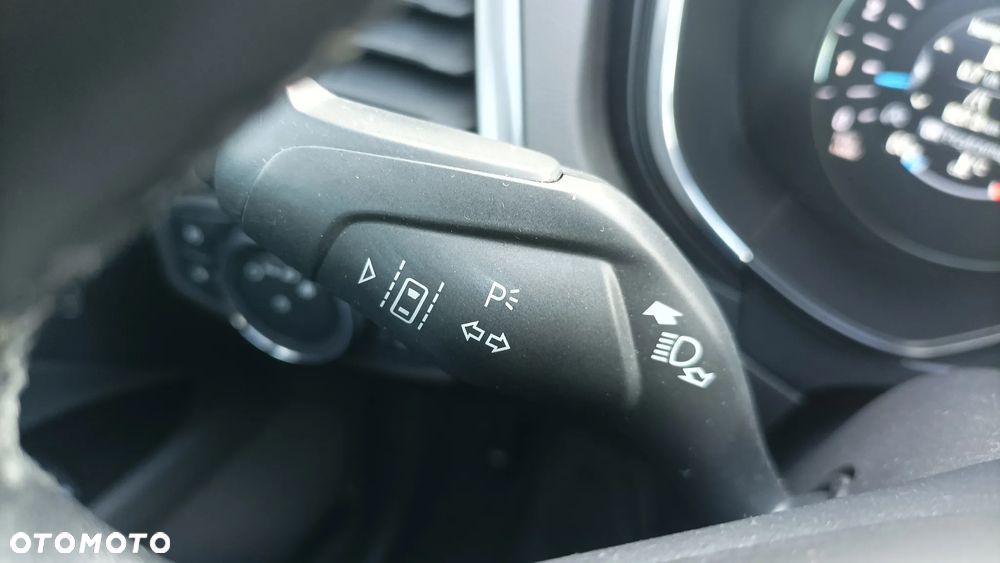 Ford Mondeo 2.0 EcoBlue Titanium - 25