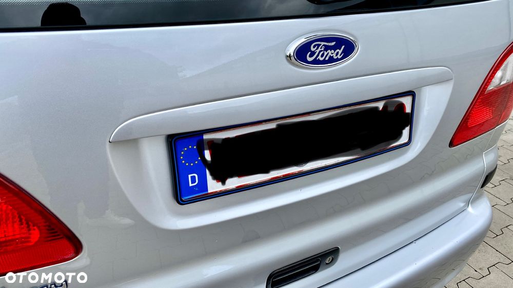 Ford Galaxy - 22