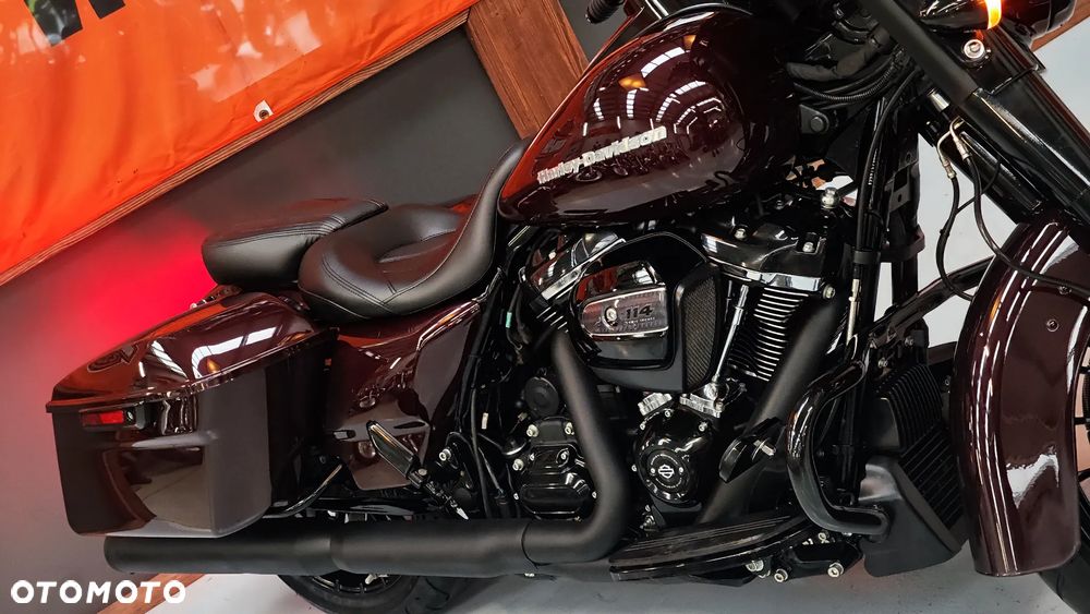 Harley-Davidson Touring Street Glide - 17