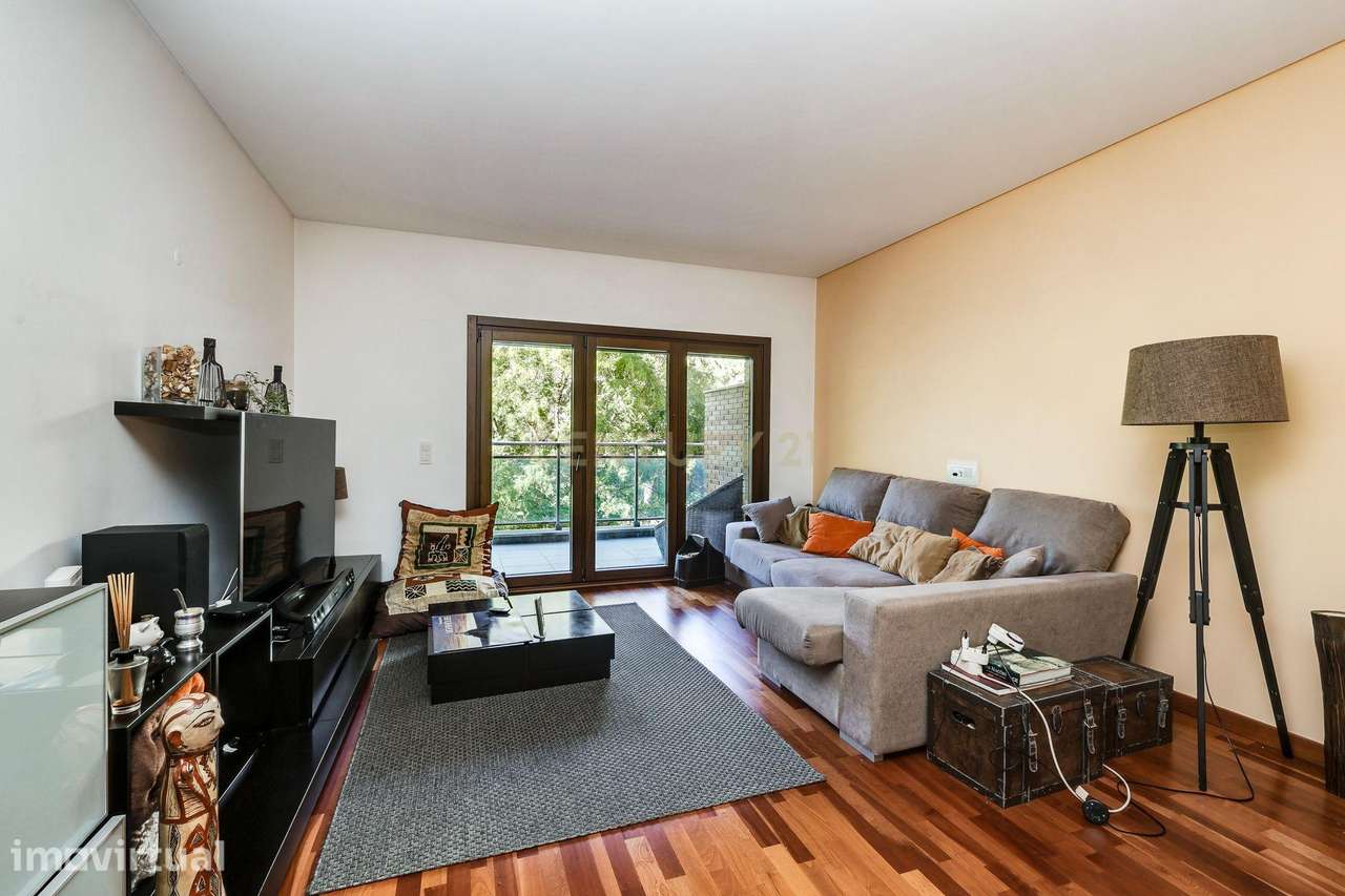 Apartamento T2 de Luxo no Terraços da Ponte, Sacavém | Duas Varandas, - Grande imagem: 3/30