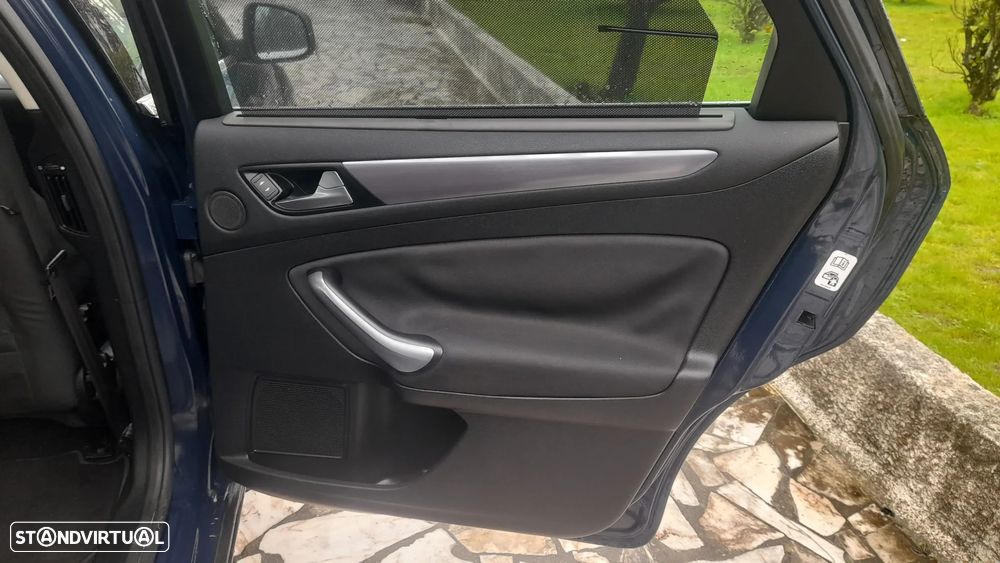Ford Mondeo SW 1.6 TDCi Ambiente - 37