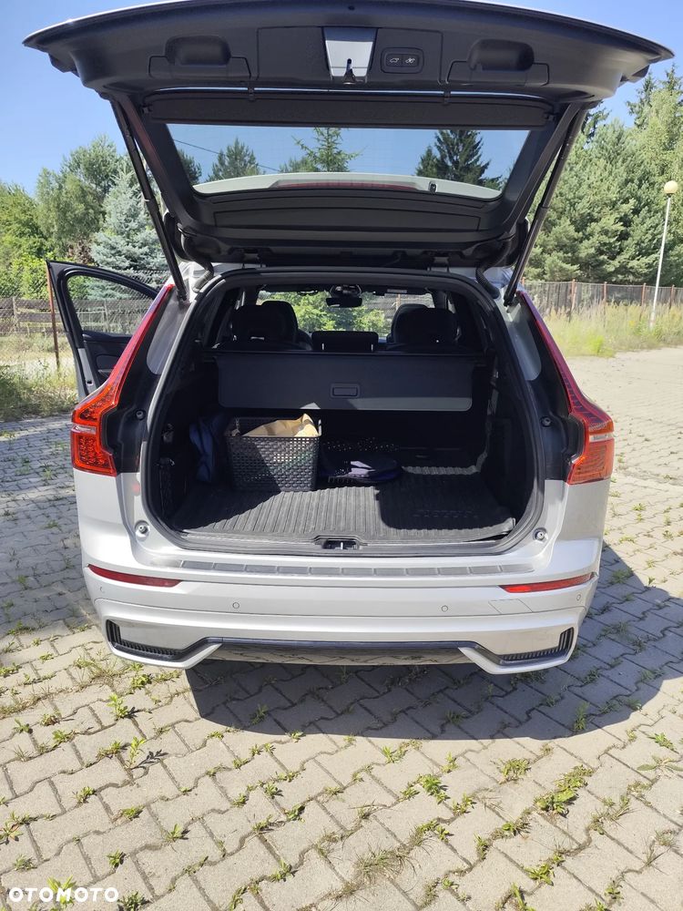 Volvo XC 60 T6 Plug-In Hybrid AWD Plus Black Edition - 14