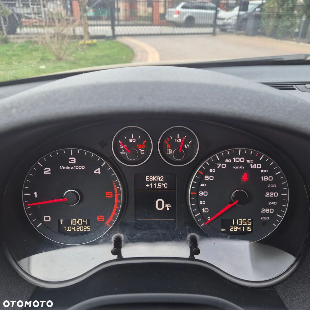 Audi A3 ver-1-6-tdi-dpf-ambiente - 9