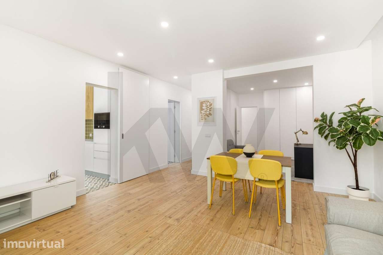 T2+1 REMODELADO com 105 m2 e Logradouro Privativo | A poucos minutos d - Grande imagem: 4/22