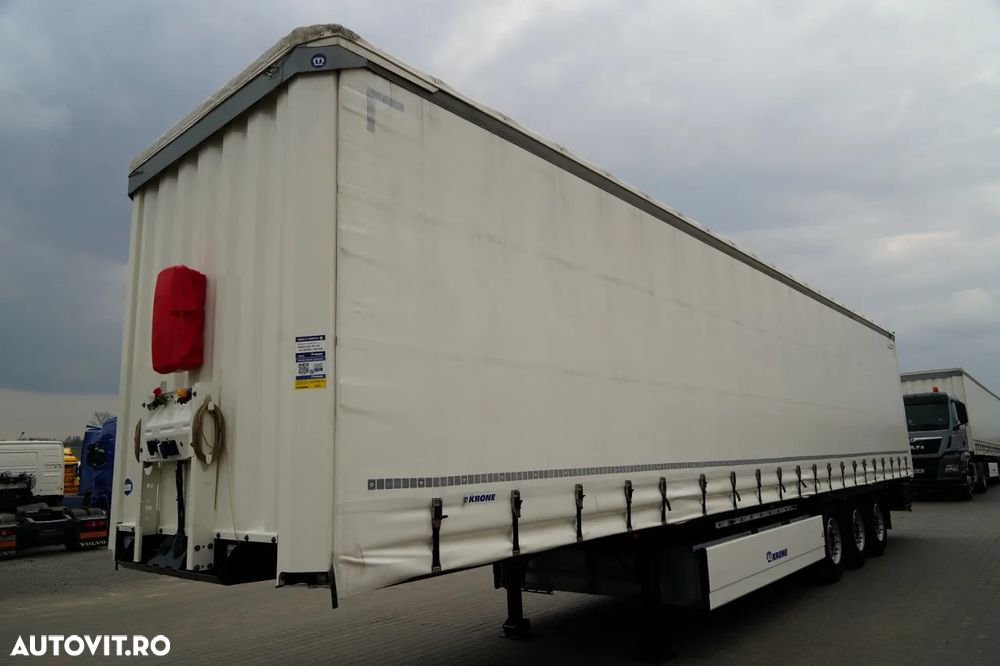 Krone CORTINĂ KRONE / 2024 / COȘ PENTRU PALEȚI / 2 AXE RIDICATIVE / PUȚIN FOLOSIT / - 4