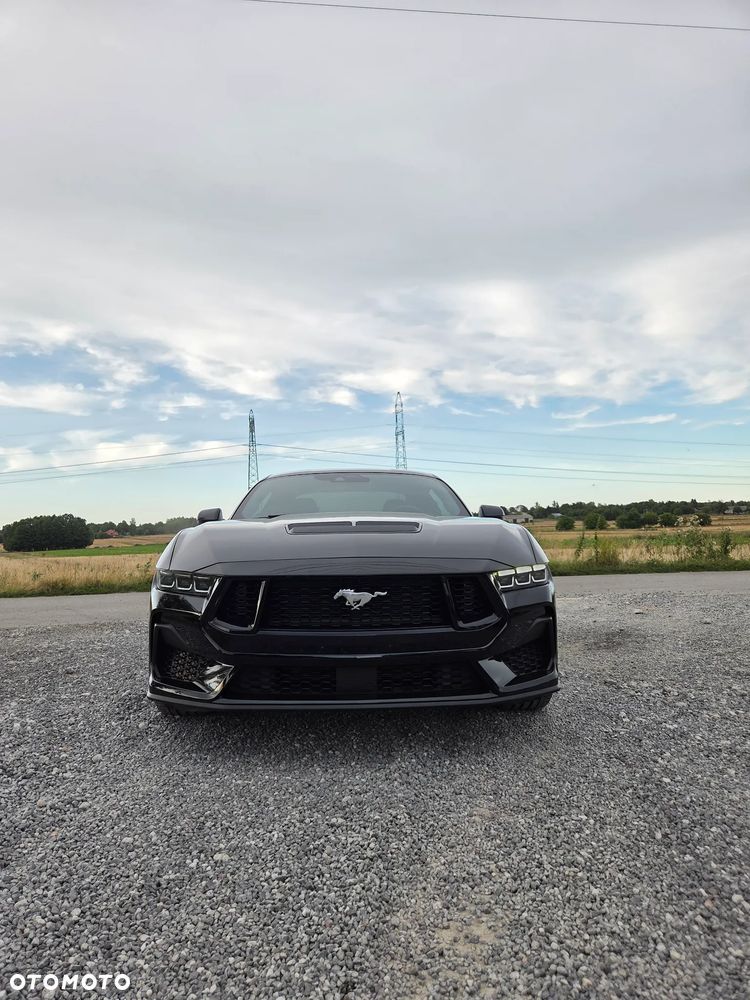 Ford Mustang - 28