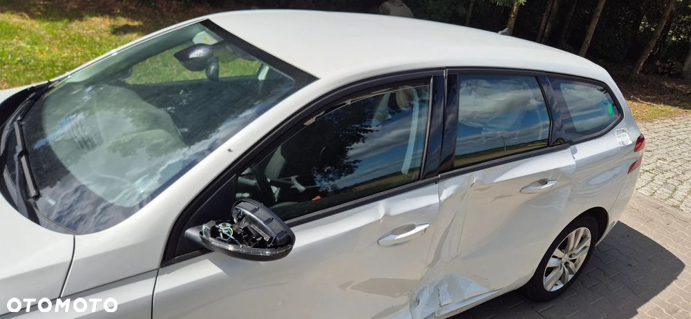 Peugeot 308 1.2 PureTech GPF Access S&S - 11