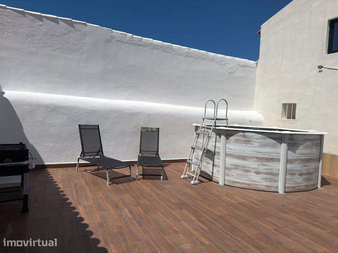 Moradia T3 + Estúdio Independente -Totalmente Remodelada com garagem e - Grande imagem: 4/8