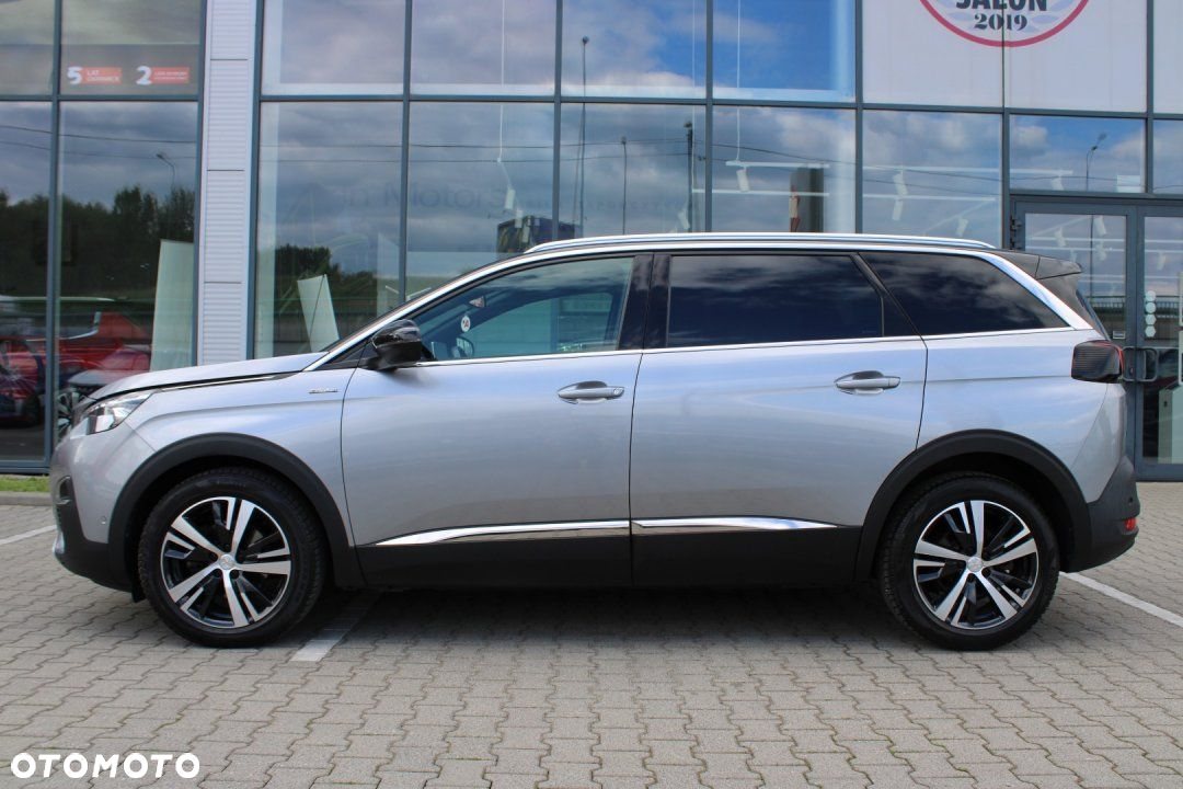 Peugeot 5008 - 8