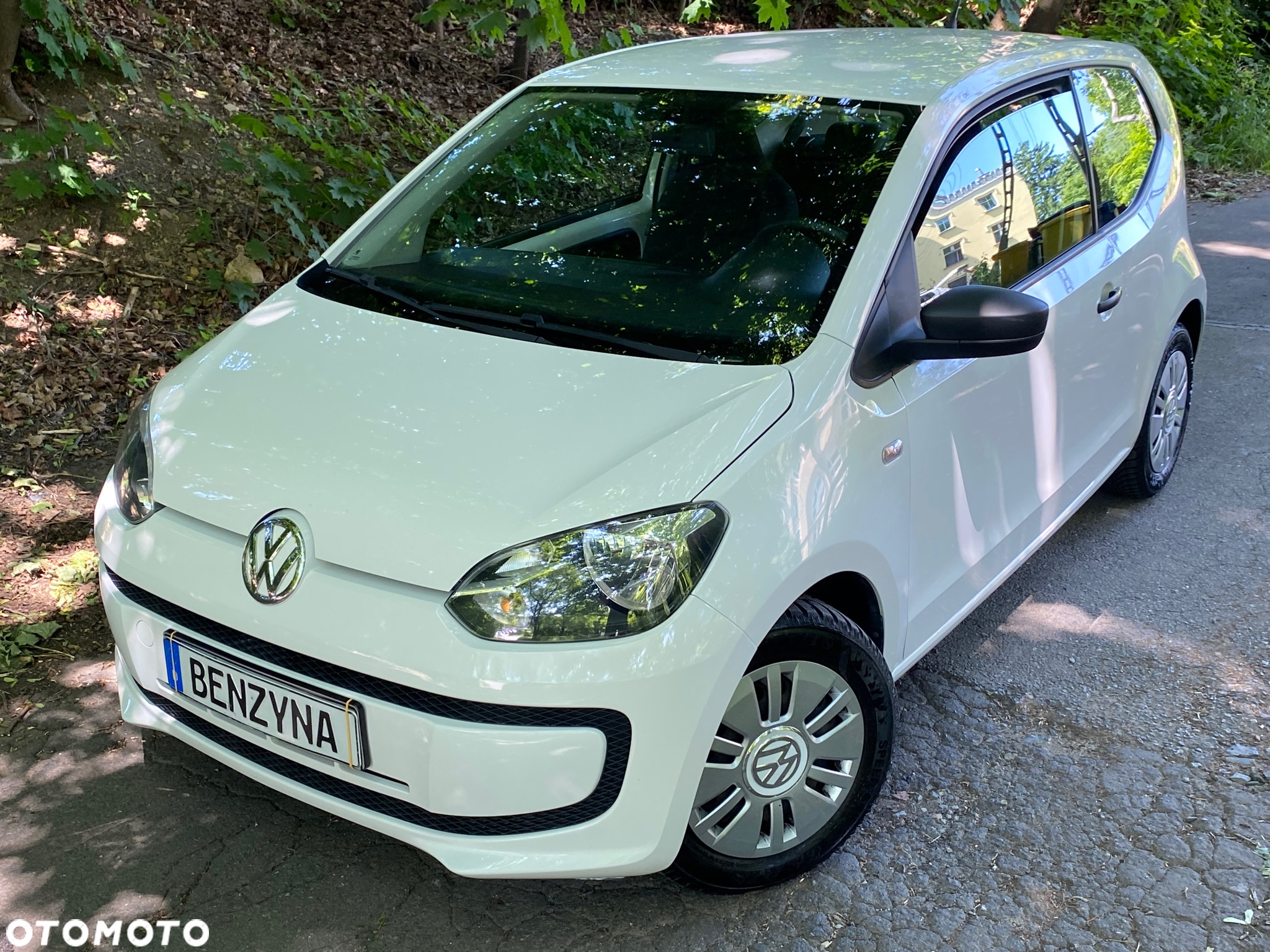 Volkswagen up! Active - 19