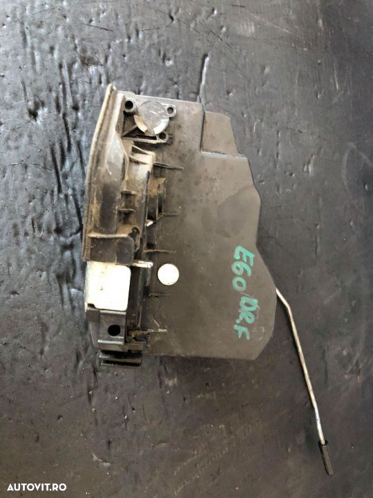 broasca usa dreapta fata bmw seria 5  e60 - 1