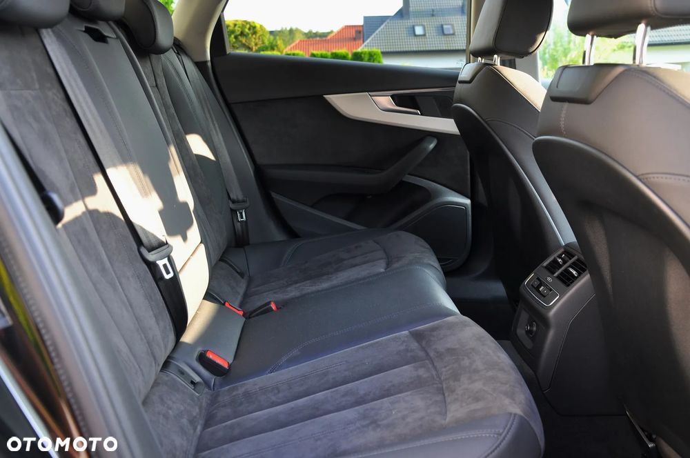 Audi A4 Limousine - 15
