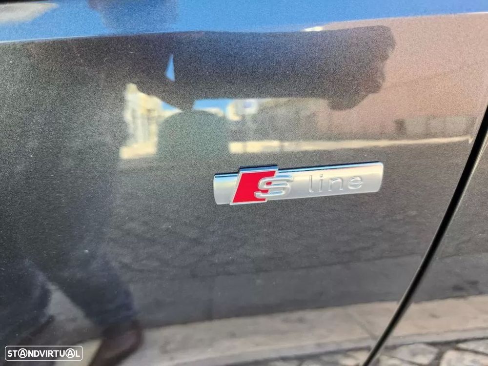 Audi A4 Avant 40 TDI S line S tronic - 3