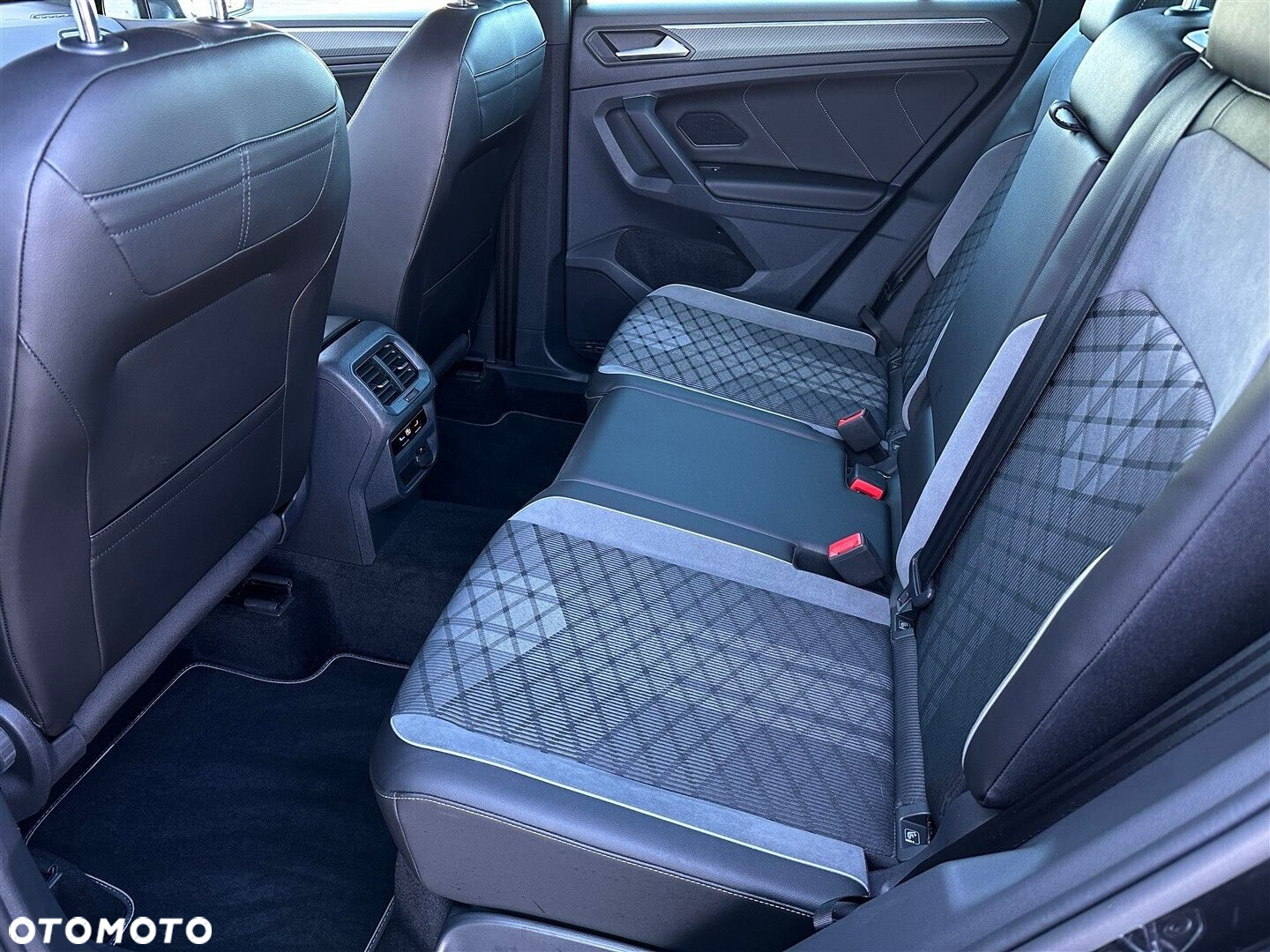 Volkswagen Tiguan 1.5 TSI EVO R-Line DSG - 10